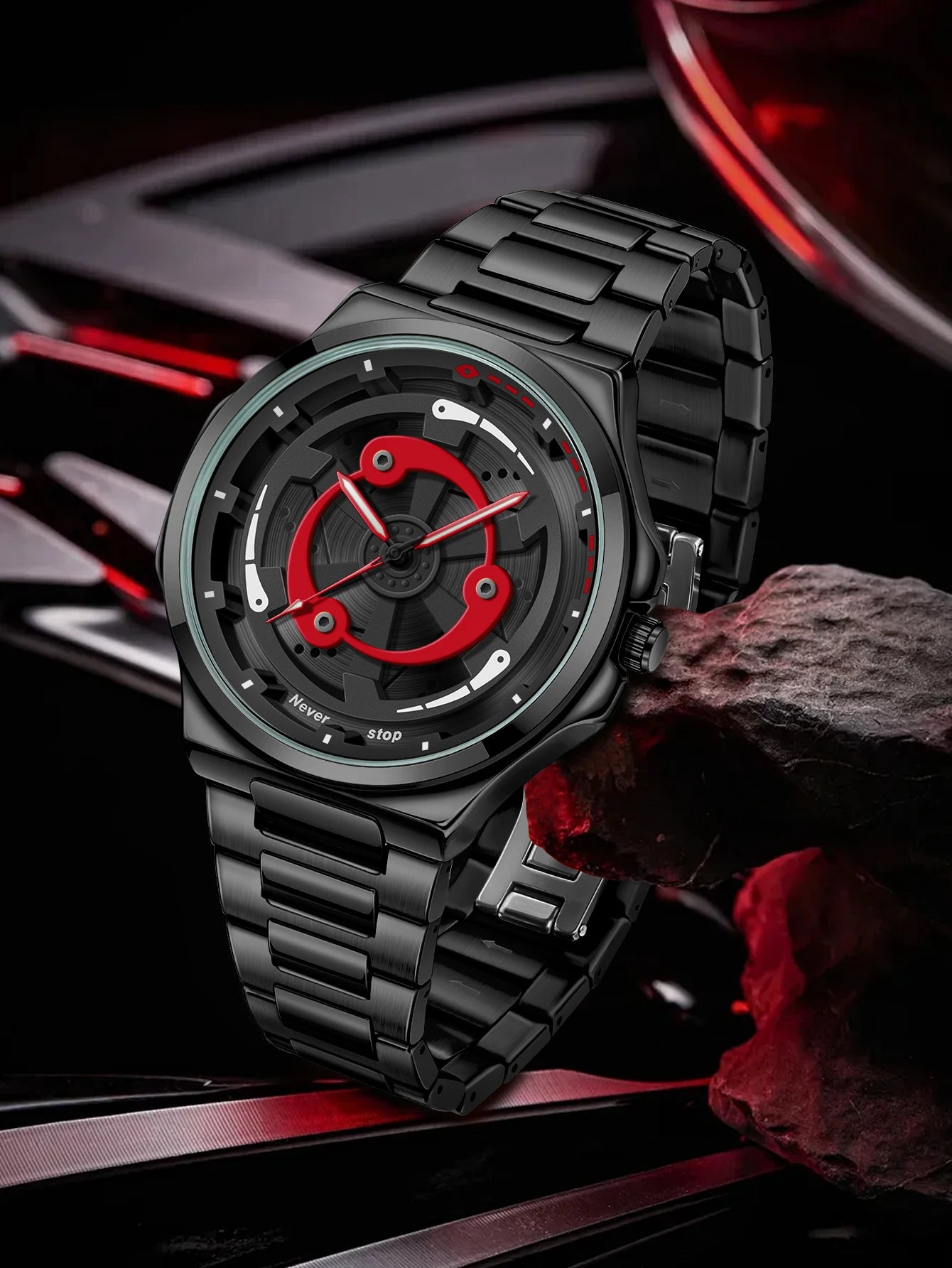 ساعة سبور فاخرة بآلية دوران داخلية مميزة